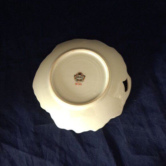 Vintage Norcrest Fine China Leaf Shaped Dish With Sweet Violets Design Gold Trim - Picture 7 of 8